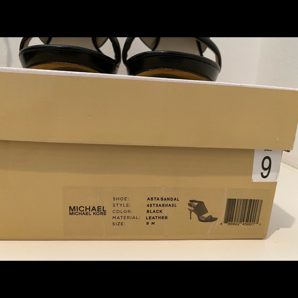 Micheal Kors Asta Black Leather Sandal - Picture 4 of 7